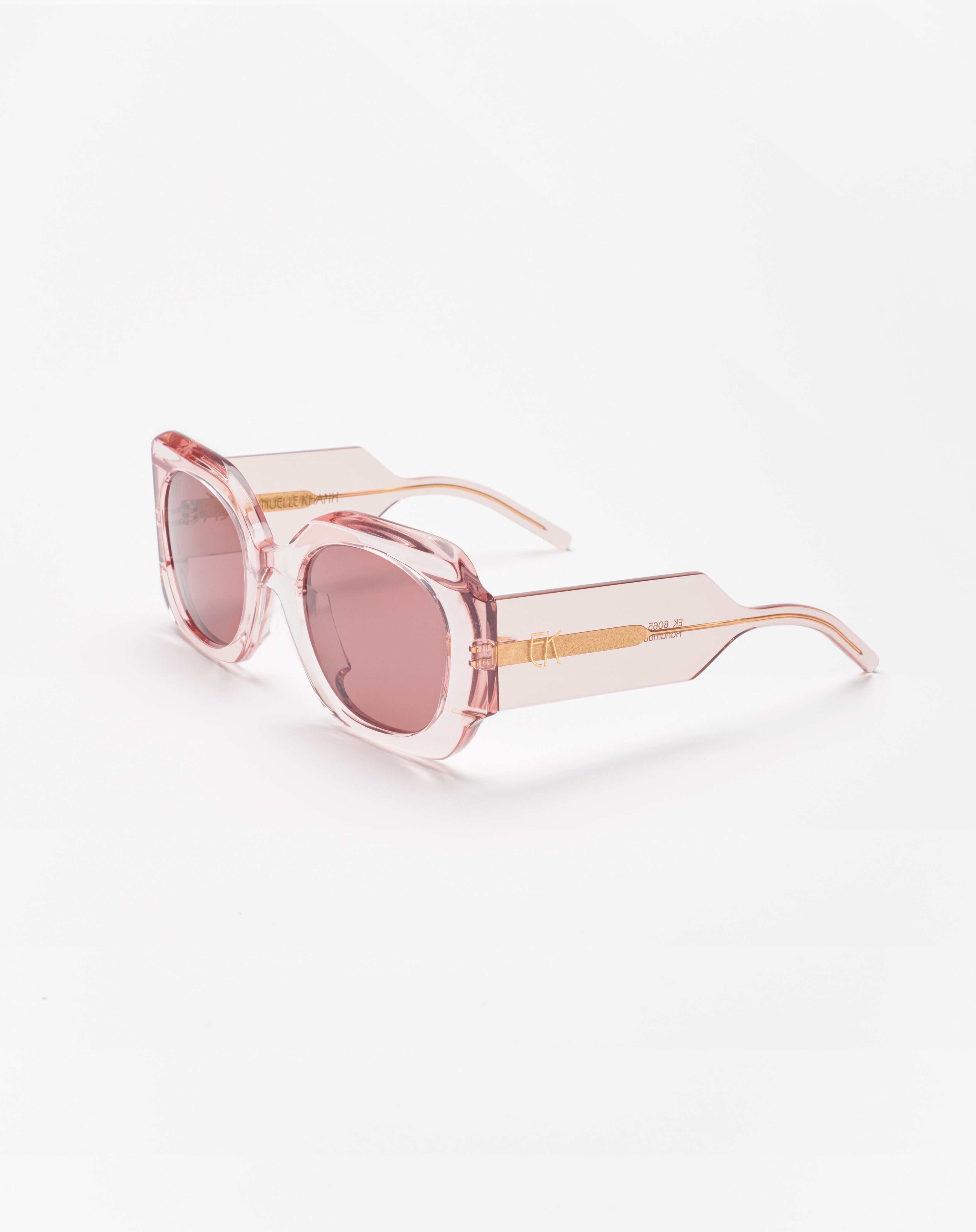 vintage-emmanuelle-khanh-
