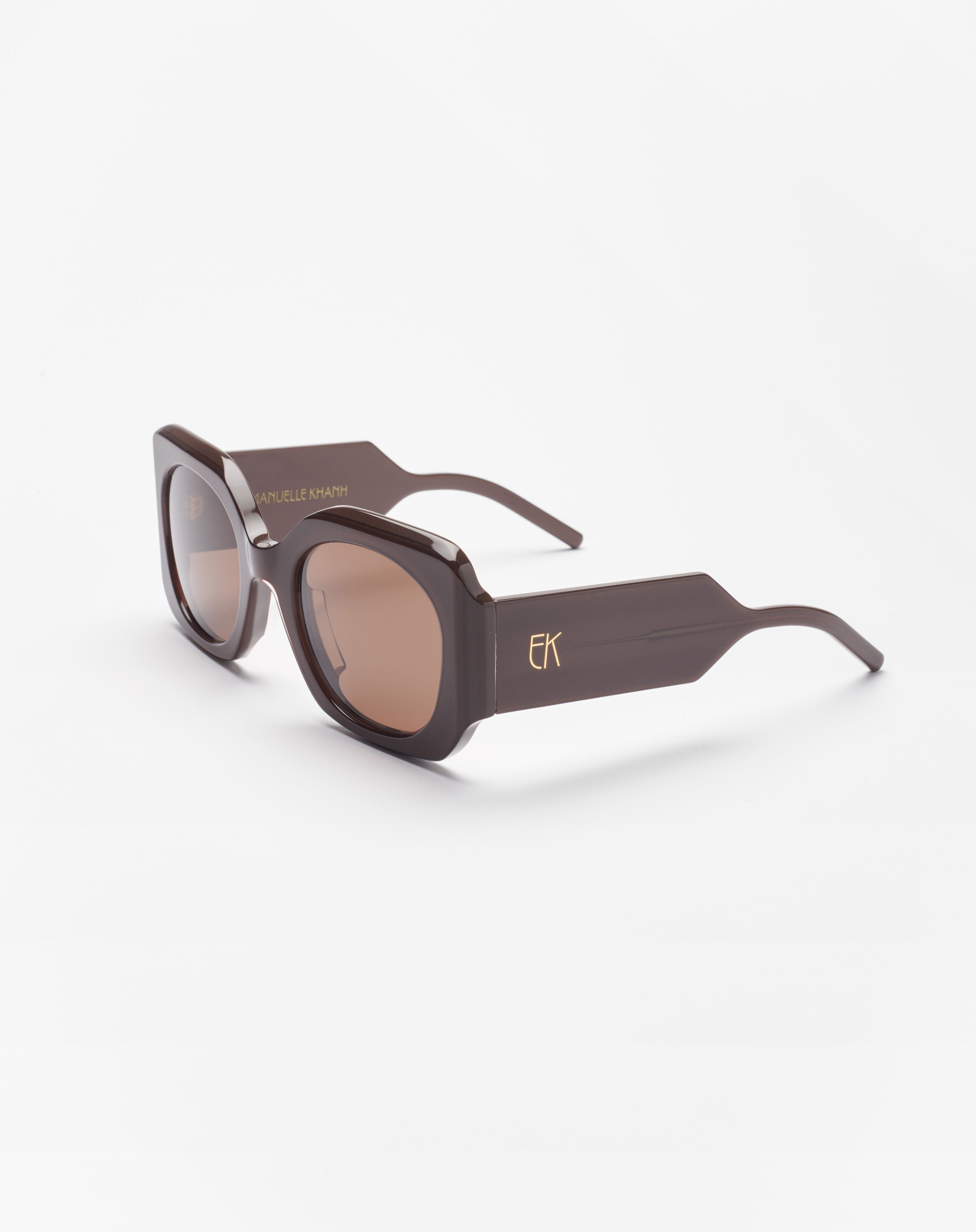 vintage-emmanuelle-khanh-