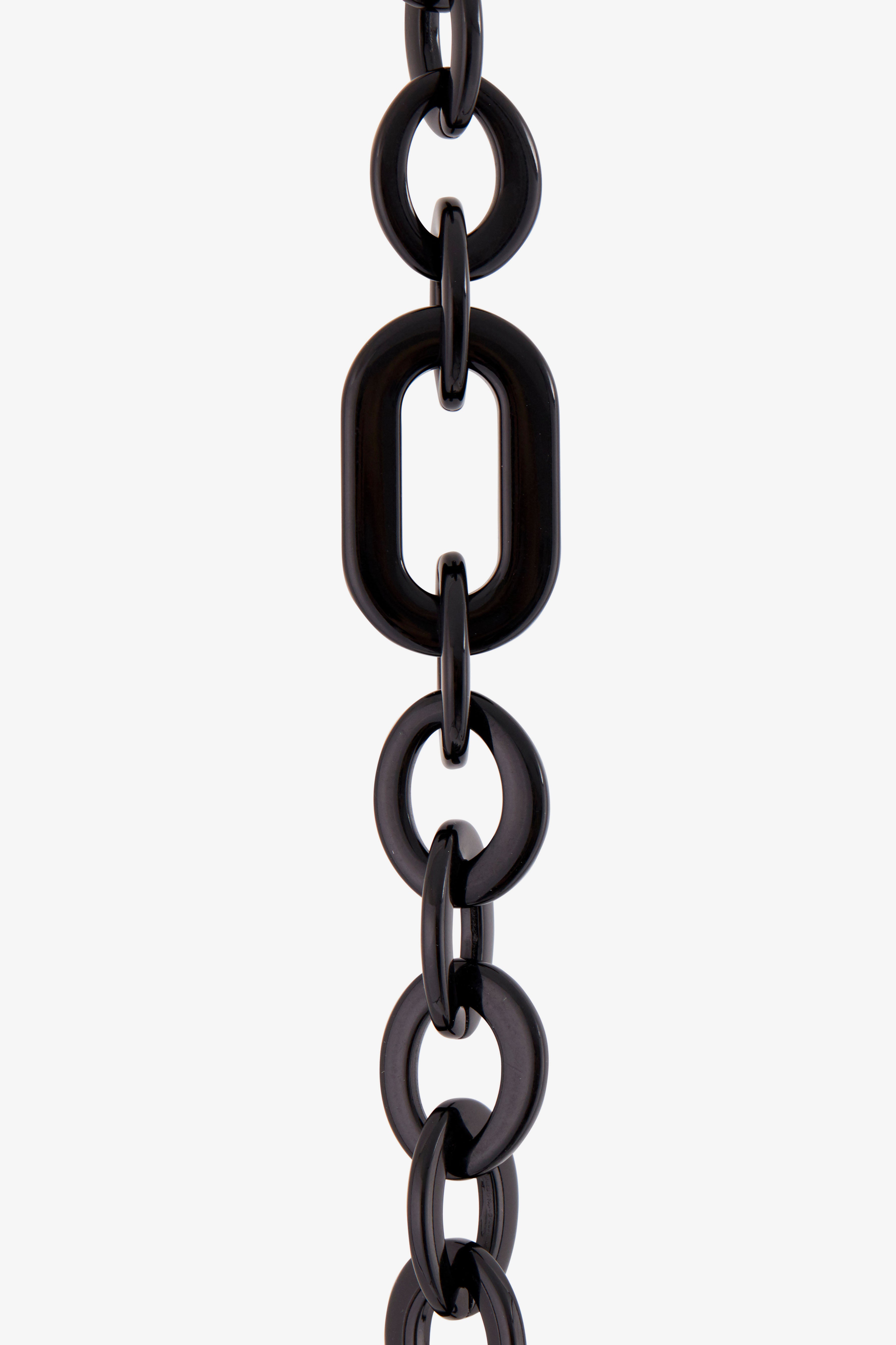 Acrylic jewelry chain 1 – Emmanuelle Khanh